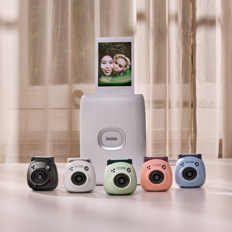 Fuji Instax Adventurer PAL Green 2