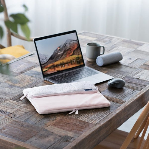 Elecom BM-IBPTP13T1 13.3-inch Laptop Design Sleeve Case (Leaf)