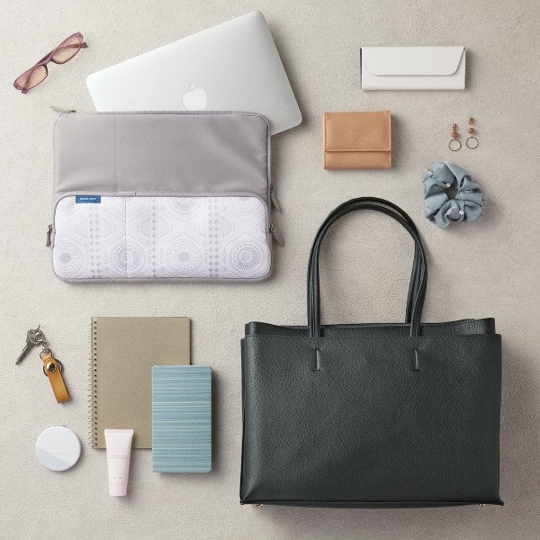 Elecom BM-IBPTP13T3 13.3-inch Laptop Design Sleeve Case (Line)