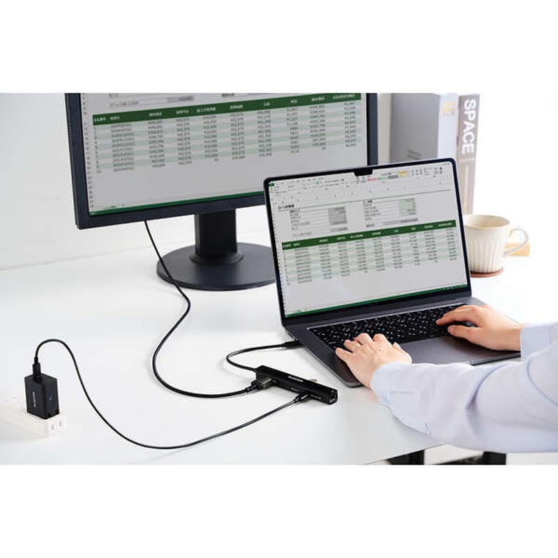 Elecom DST-C30BK 6 in 1 Docking Station 1 X USB C/HDMI/LAN Port 2 X USB A 1 X C PD100W