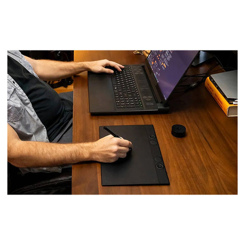 Wacom Intuos Pro (2025) Small PTK-470-K0